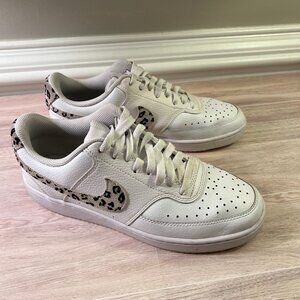Nike Sneaker Court Vision Low Leopard Swoosh White Women's Size 9